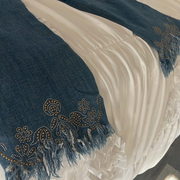 Blank NYC kick flare distressed jeans - Picture 8 of 8